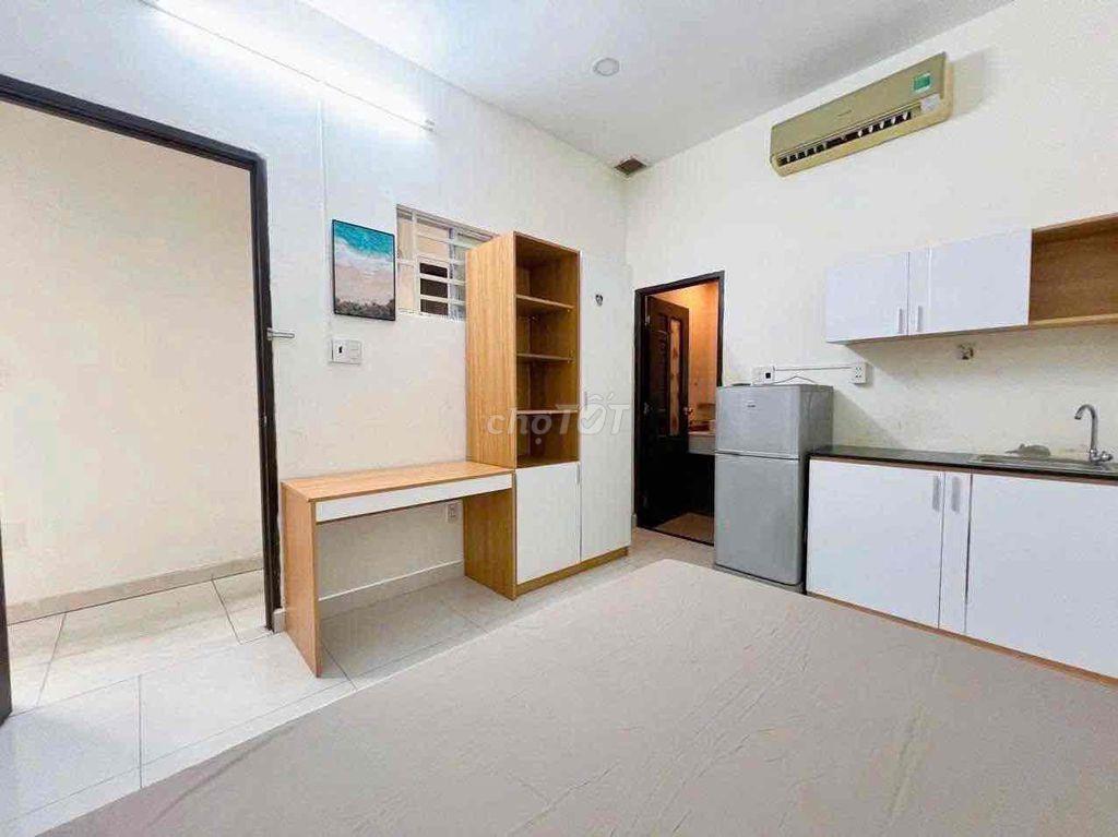 STUDIO ĐẦY ĐỦ NỘI THẤT NGAY KHU BÀU CÁT GẦN CHỢ,TRUNG TÂM CÓ THANG MÁY