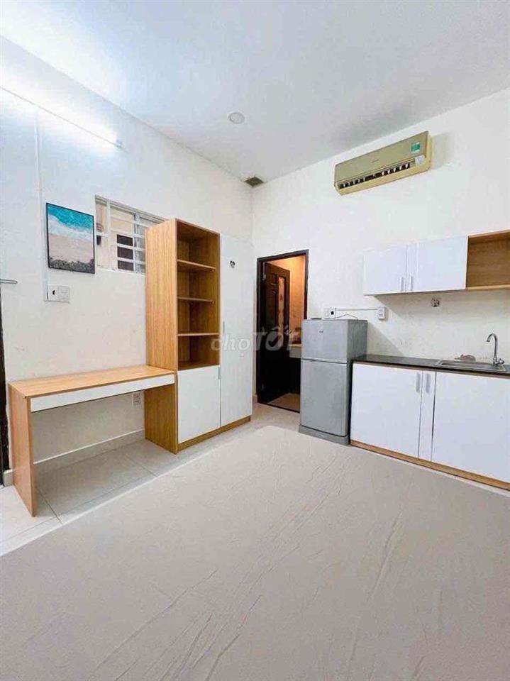 STUDIO ĐẦY ĐỦ NỘI THẤT NGAY KHU BÀU CÁT GẦN CHỢ,TRUNG TÂM CÓ THANG MÁY