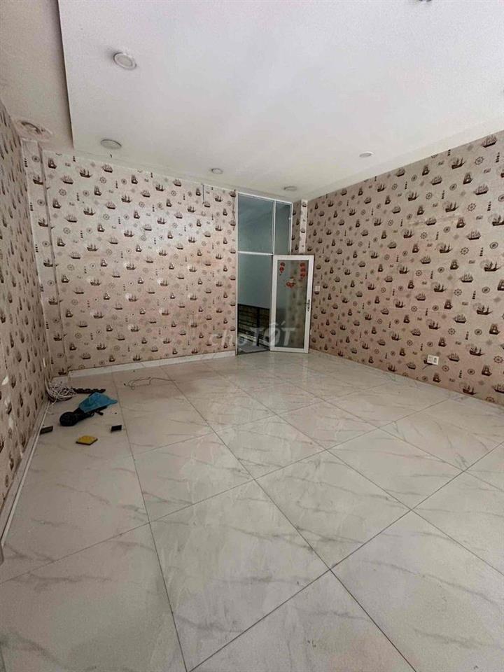CHO THUÊ MẶT BẰNG KINH DOANH NGAY MẶT TIỀN-ĐẬU XE HƠI-Ở LẠI