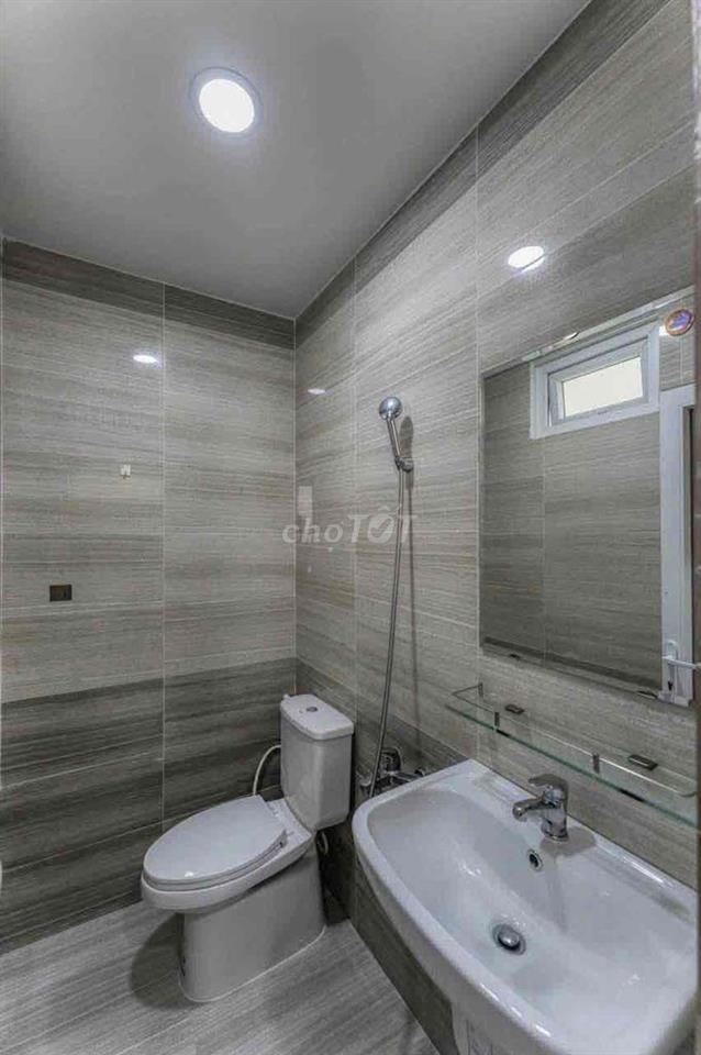 STUDIO FULL NT GẦN CHỢ HOÀNG HOA THÁM CÓ THANG MÁY 5P QUA SÂN BAY