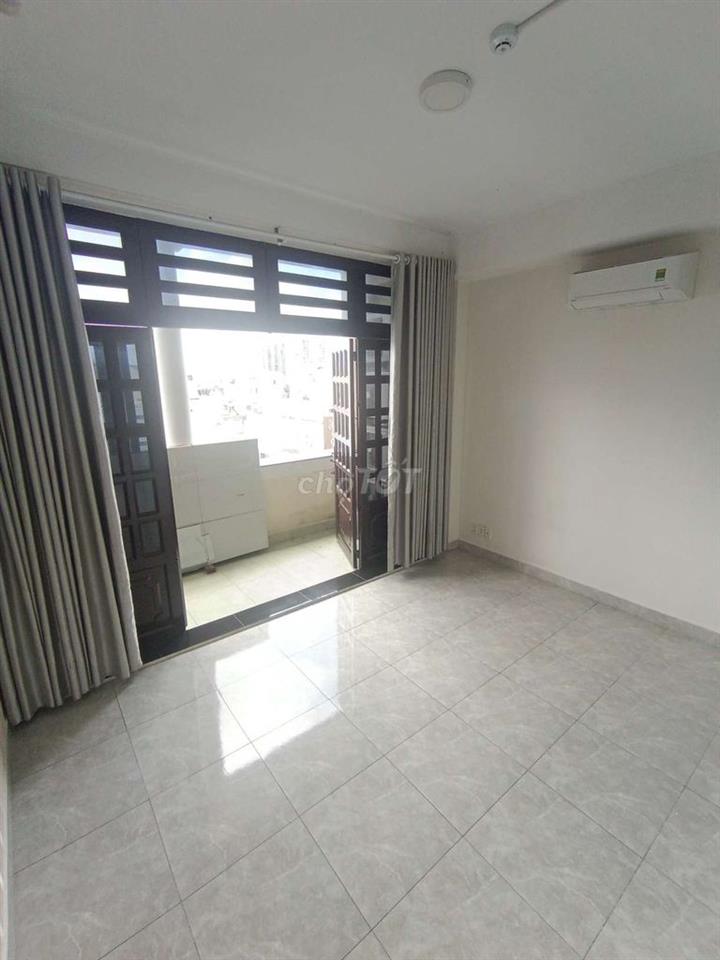 Căn Hộ 2PN 60m2 Mặt Tiền Cộng Hòa Đối Diện Sân Bay Giá Thương Lượng