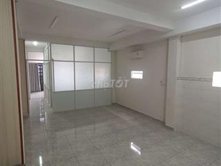 Căn Hộ 2PN 60m2 Mặt Tiền Cộng Hòa Đối Diện Sân Bay Giá Thương Lượng