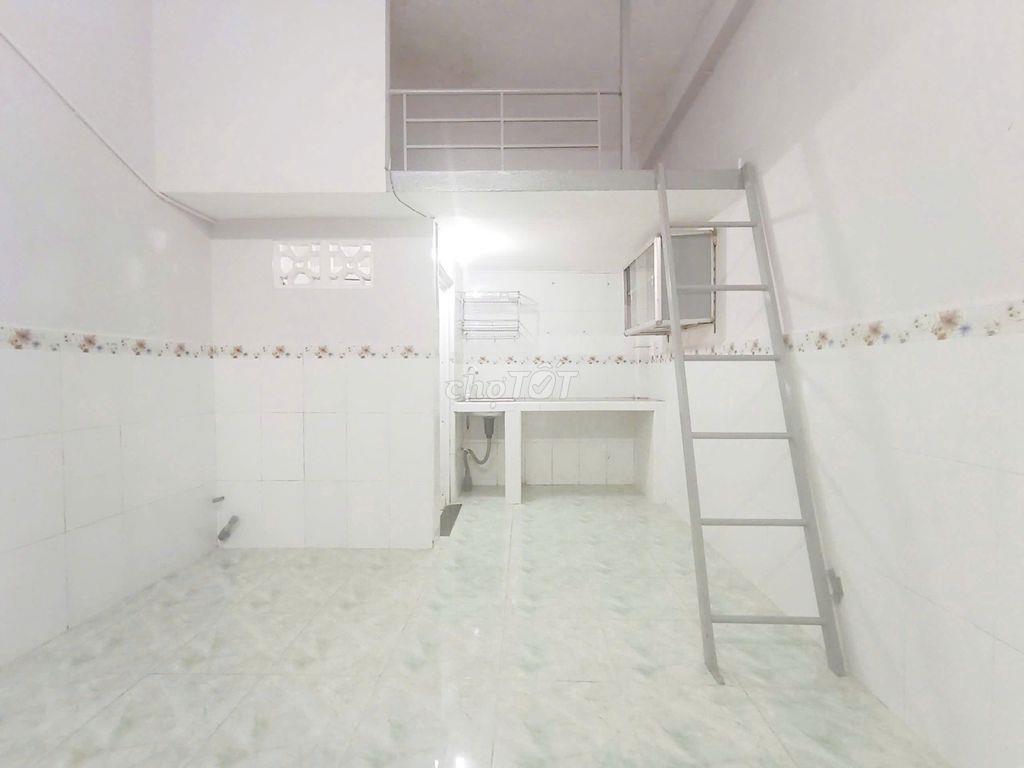 Phòng Trọ Bình Dân Hẻm Núi Thành-Gần ETOWN