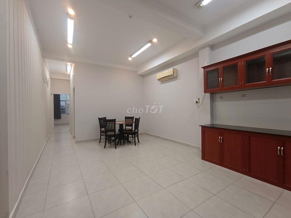 Căn Hộ 2PN 70m2 Mặt Tiền Cộng Hòa Đối Diện Sân Bay Gần Etown