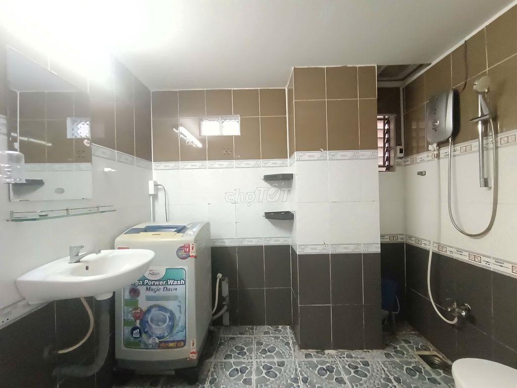 Căn Hộ 2PN 70m2 Mặt Tiền Cộng Hòa Đối Diện Sân Bay Gần Etown