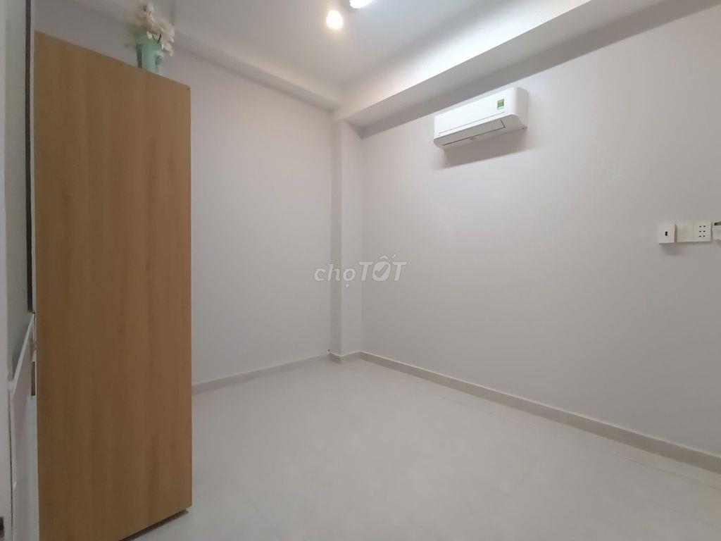 Căn Hộ 2PN 70m2 Mặt Tiền Cộng Hòa Đối Diện Sân Bay Gần Etown