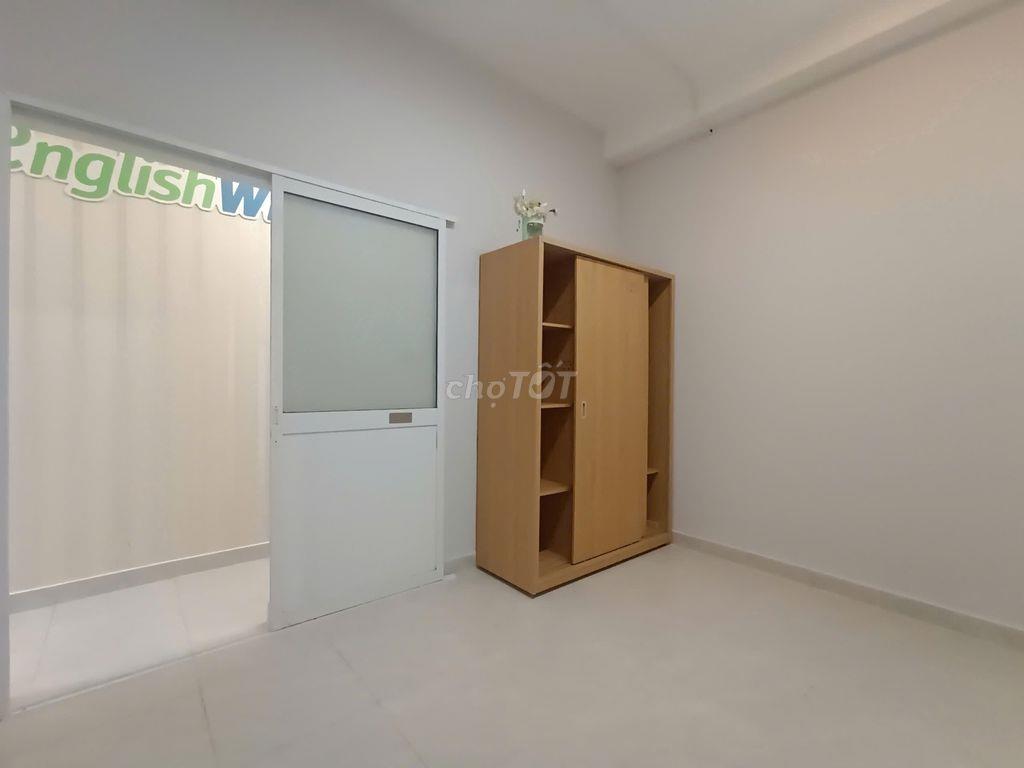 Chính Chủ Căn Hộ 2PN Mặt Tiền Cộng Hòa Đối Diện Sân Bay Gần ETOWN