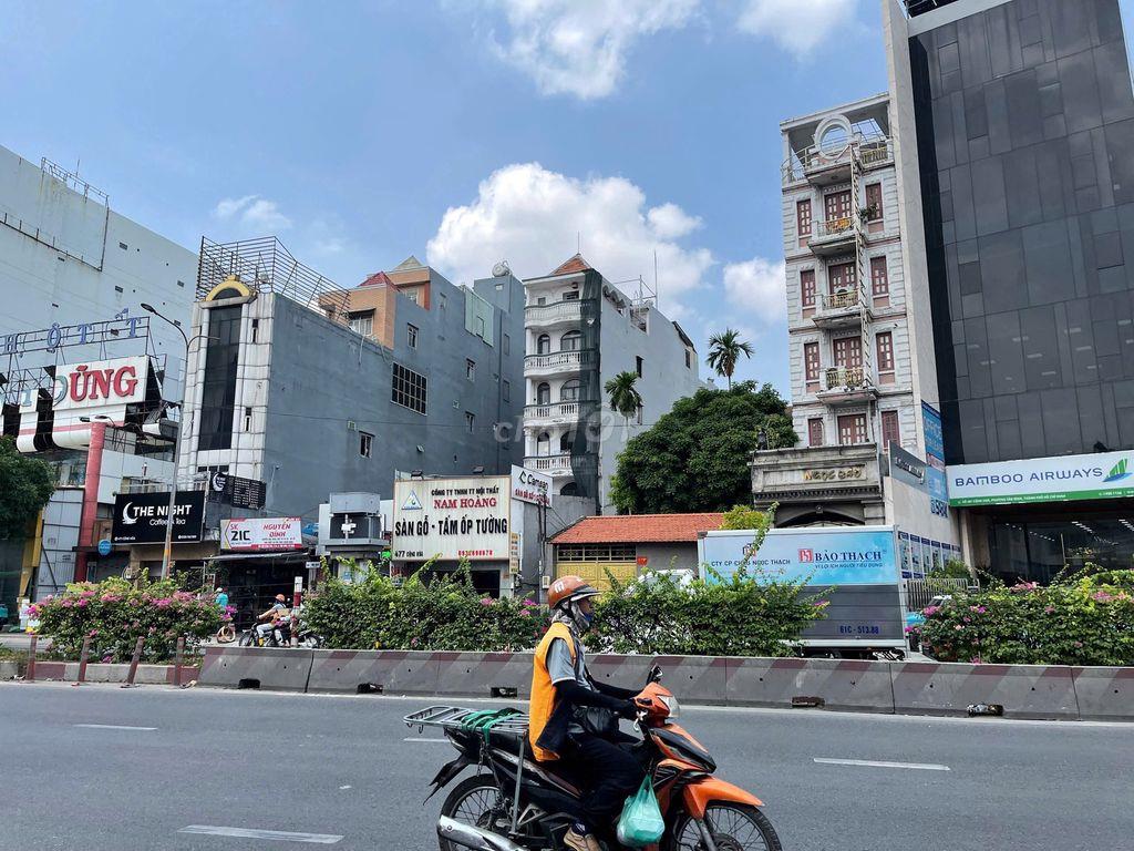  Góc 2 Mặt Tiền Đường Cộng Hòa Ngay Mũi Tàu Trường Chinh và Cộng Hòa.