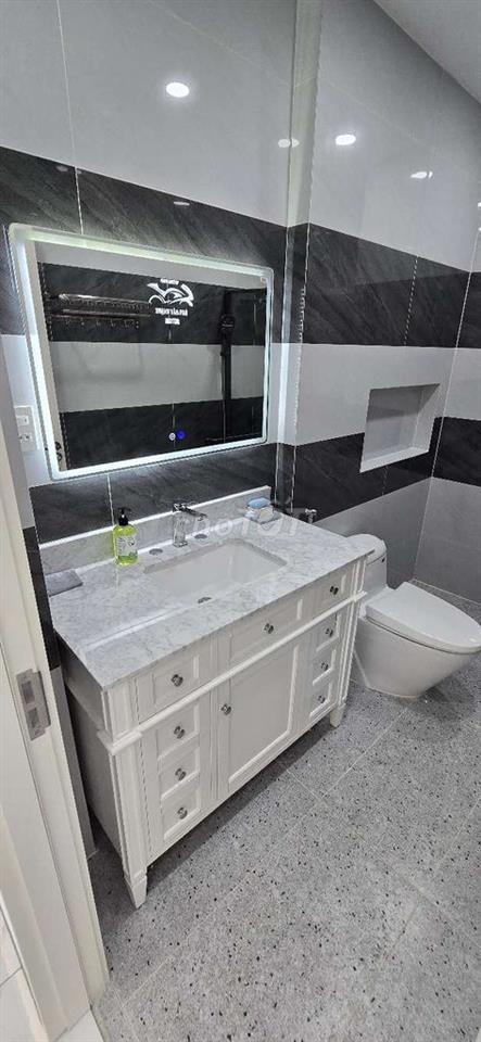 CHO THUÊ TÒA NHÀ MỚI 100% – 70 BA VÂN, P.14, TÂN BÌNH