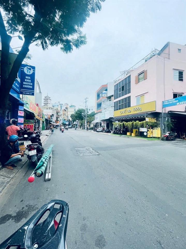Nguyên Căn Mt Vườn Lài, Nhà 1 Trệt 1 Lửng  2PN, 6x22m, Giá 22tr/Th