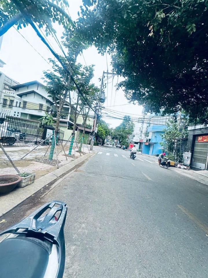 Nguyên Căn Mt Nguyênx Văn Huyện, 1 Trệt 2 Lầu 4PN, 4x25m,Giá 17tr/Th