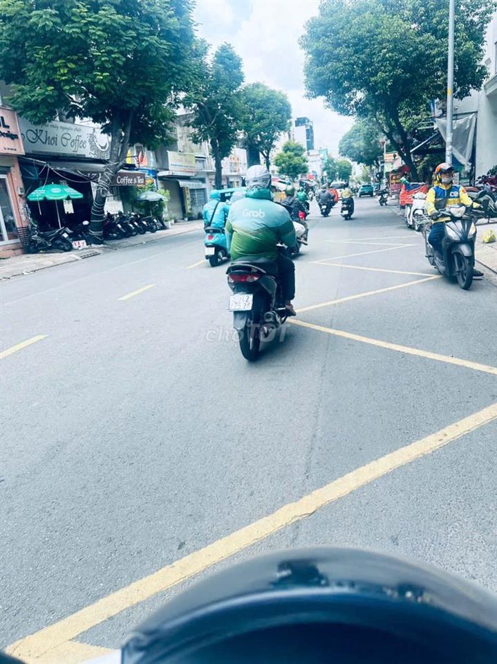 Nguyên Căn Mt Vườn Lài, 1 Trệt 3 Lầu  4PN, 4x22m, Giá 25 tr/Th