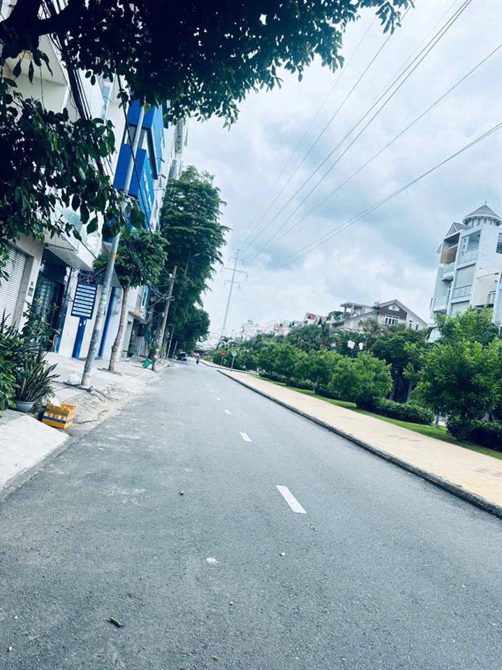 Nguyên Căn Mt Nguyễn Thế Truyện, 1 Trệt 1 Lầu ST 4PN, 4x18m, 20tr/Th 