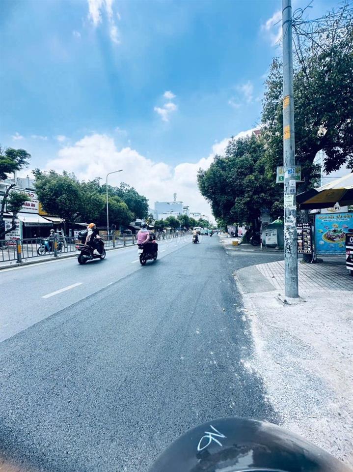 Cho Thuê  Nhà Mt Tây Thạnh , Nhà 1 Trệt Trống Suốt, 6,5x25m,  35TR/TH 