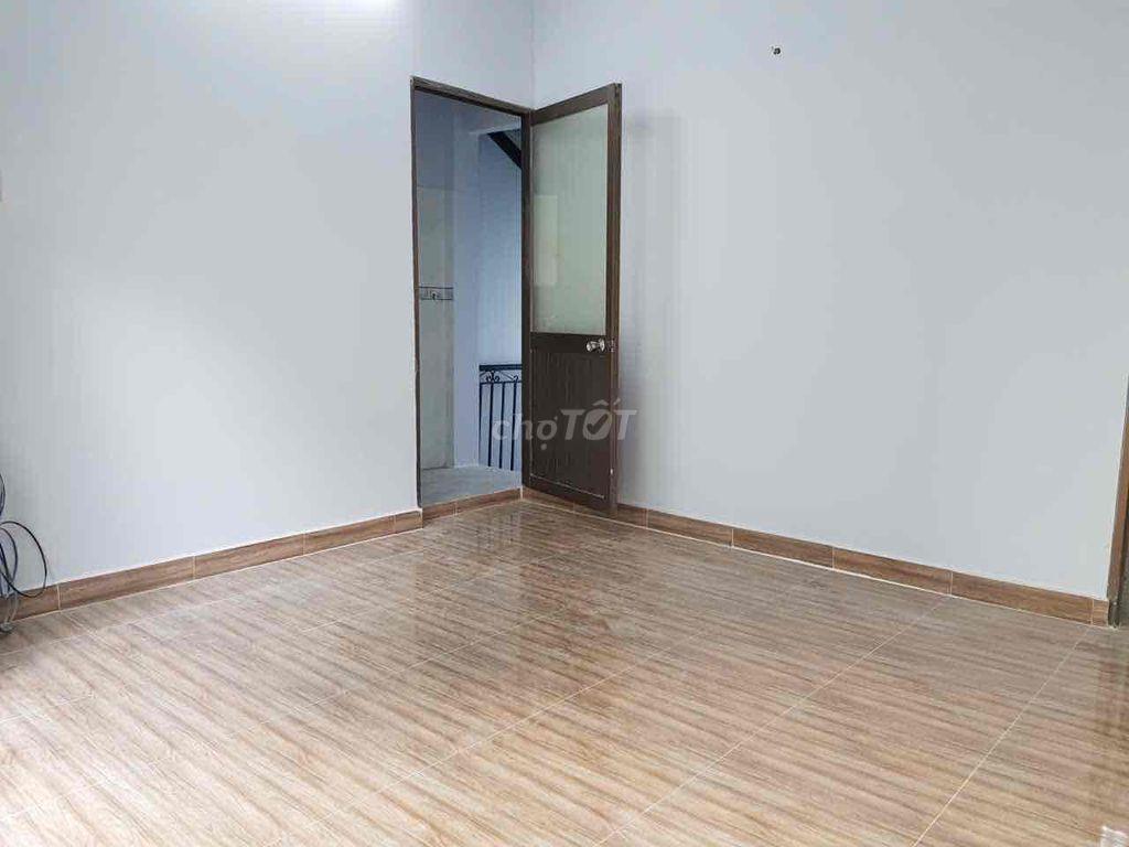 Nhà cho thuê làm văn phòng chuyển phát