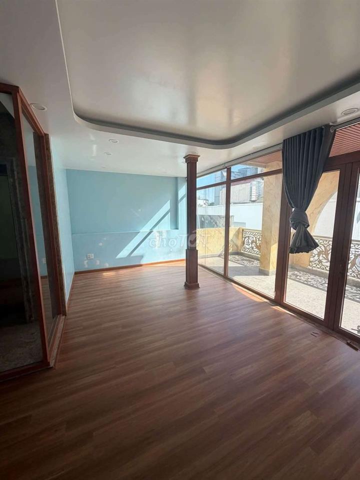 Tòa 500m2 CỘNG HÒA GIÁ TỐT