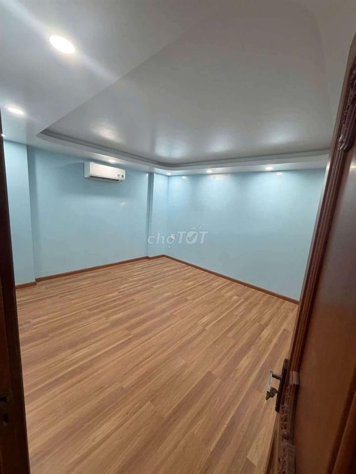 Tòa 500m2 CỘNG HÒA GIÁ TỐT