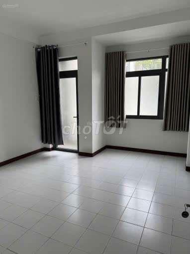 NGUYỄN MÌNH HOÀNG TRỆT 3 LẦU 21TR