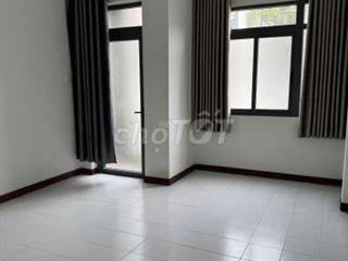 NGUYỄN MÌNH HOÀNG TRỆT 3 LẦU 21TR
