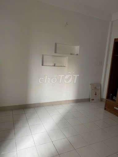 NGUYỄN MÌNH HOÀNG TRỆT 3 LẦU 21TR