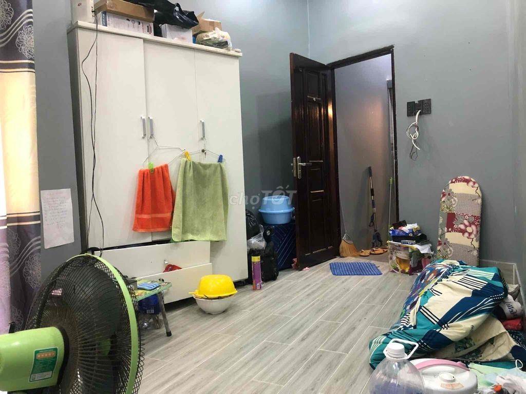 nhà cho thuê nguyên căn 3 lầu 9,5tr