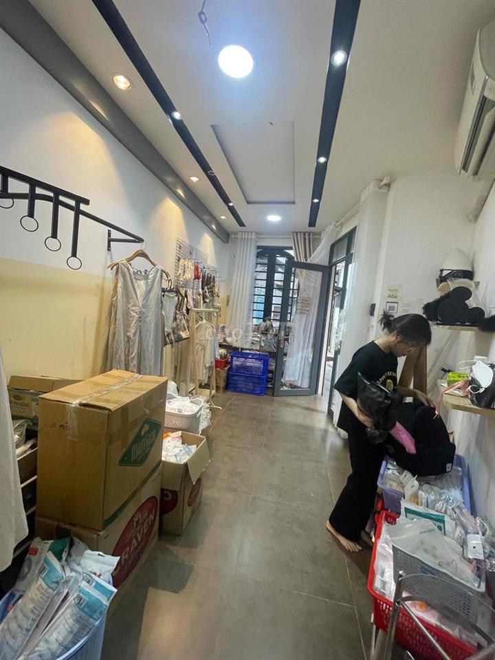 nhà cho thuê nguyên căn 3 lầu 9,5tr
