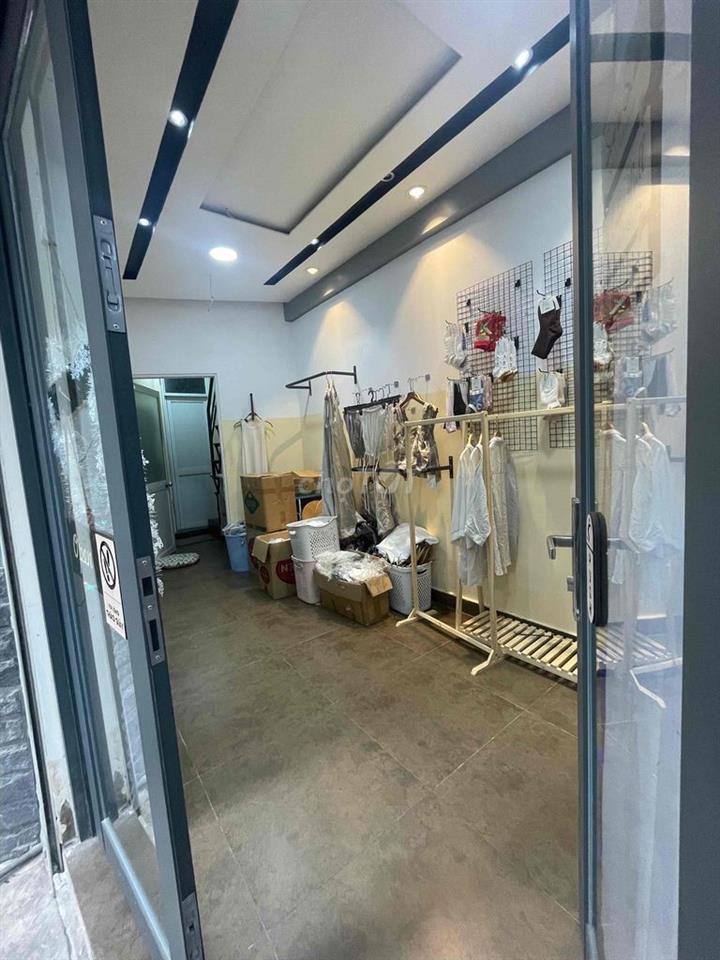 nhà cho thuê nguyên căn 3 lầu 9,5tr