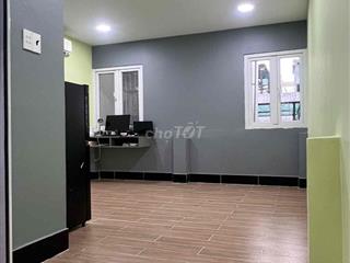 phòng trọ 25m2ngay Ni Sư Huỳnh Liên và Hồng Lạc giờ tự do