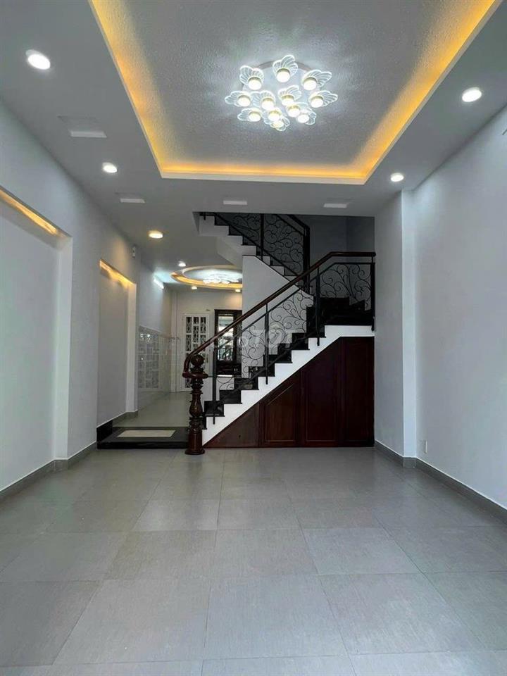 Cần cho thuê Mặt Bằng Mặt Tiền Bàu Cát P.11 Q.Tân Bình gần Đồng Đen