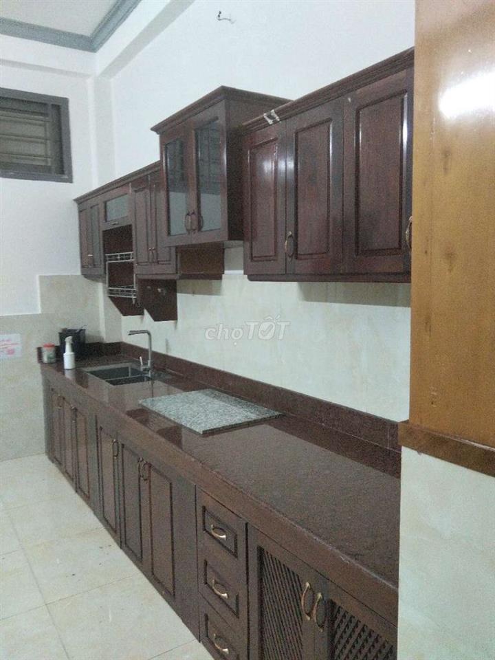 CHO THUÊ NHÀ NGUYÊN CĂN MẶT TIỀN GIẢI PHÓNG 1 TRỆT 4 LẦU, THANG MÁY