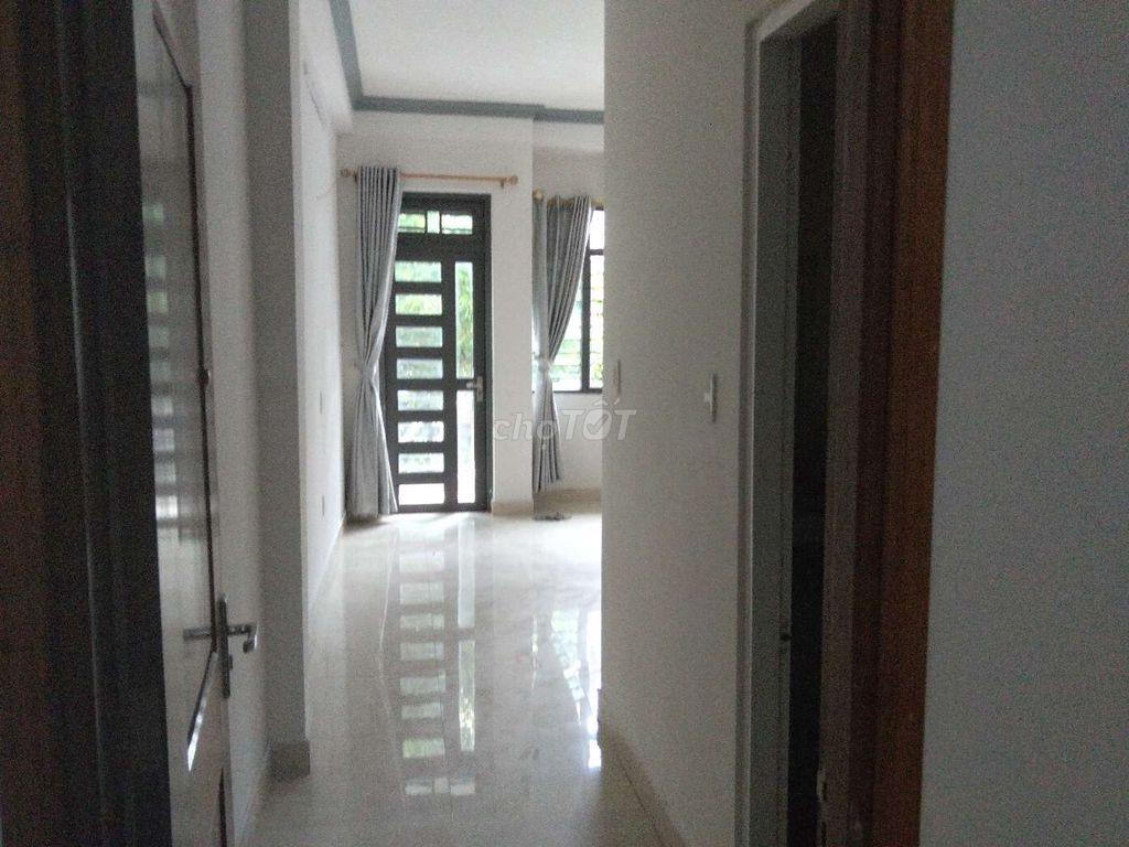 CHO THUÊ NHÀ NGUYÊN CĂN MẶT TIỀN GIẢI PHÓNG 1 TRỆT 4 LẦU, THANG MÁY