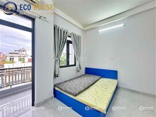 BAN CÔNG GẦN DH VHU & HUIT