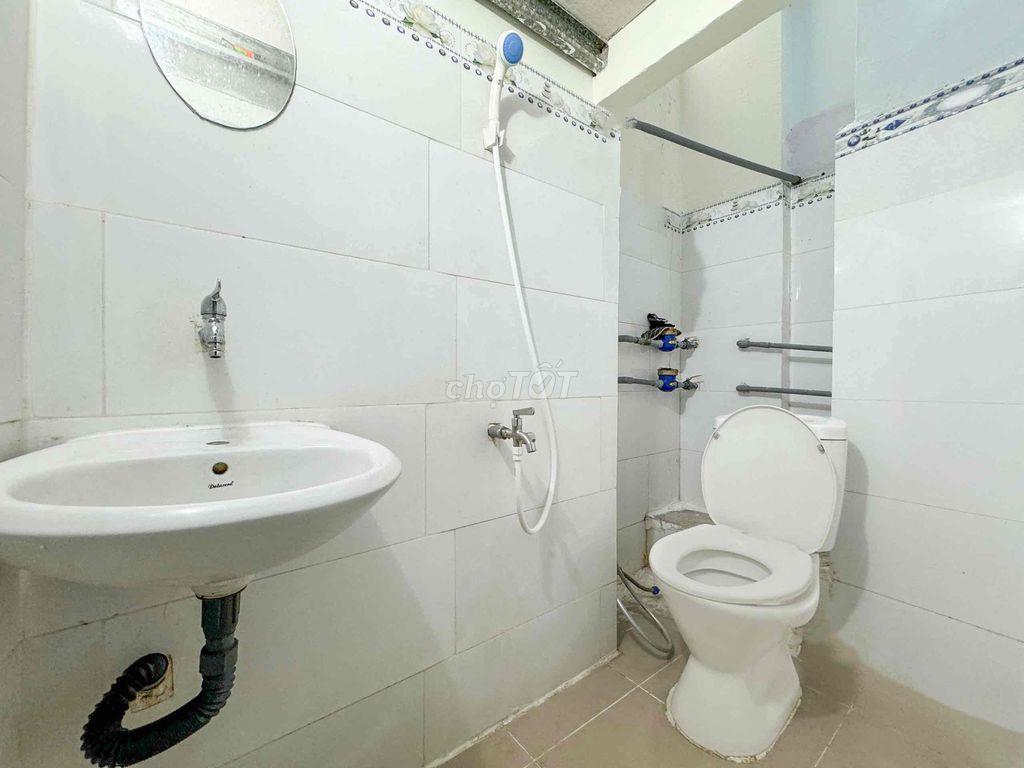 CHÍNH CHỦ CHO THUÊ PHÒNG GIÁ RẺ TẠI TRƯỜNG CHINH