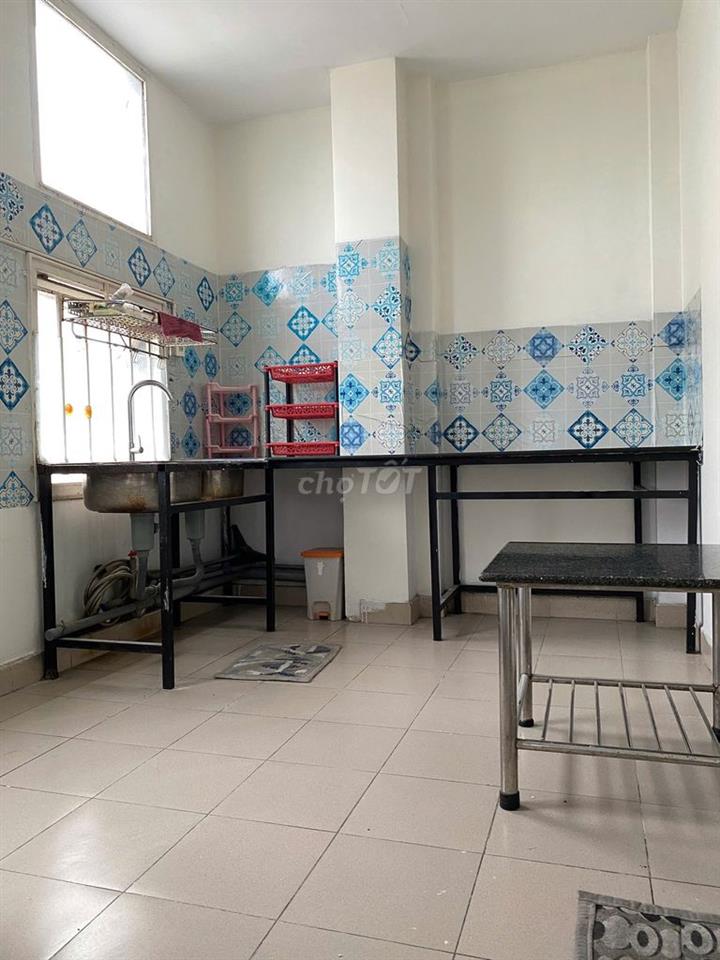 Phòng 30m² có bếp & toilet riêng – Trung tâm Tân Bình, 4 triệu/tháng