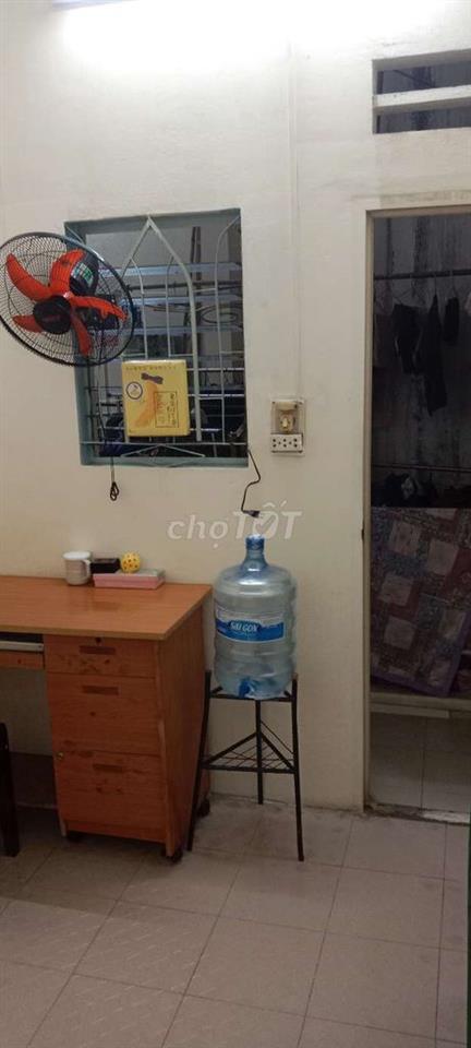 Phòng trọ gần CMT8 Tân Bình, Công viên Lê Thị Riêng