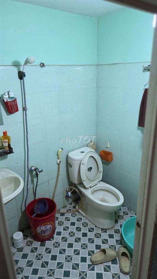 Phòng trọ máy lạnh P.10 cũ Tân Bình