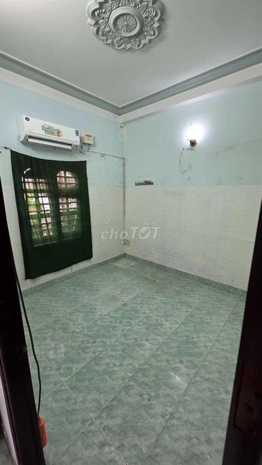 Phòng trọ máy lạnh P.10 cũ Tân Bình