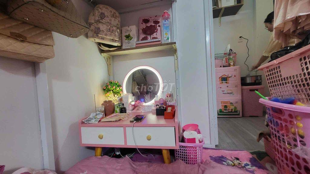 trọ bao máy lạnh giá 1200k và giá 2000k có đủ loại