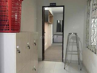 ký túc xá rèm giờ giấc tự do Cộng hòa gần sân bay máy lạnh