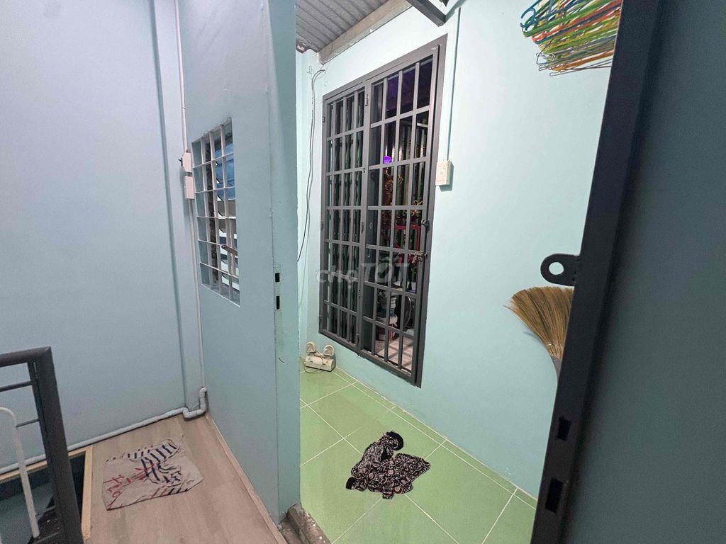 Nhà hẻm cụt lê bình 6 triệu
