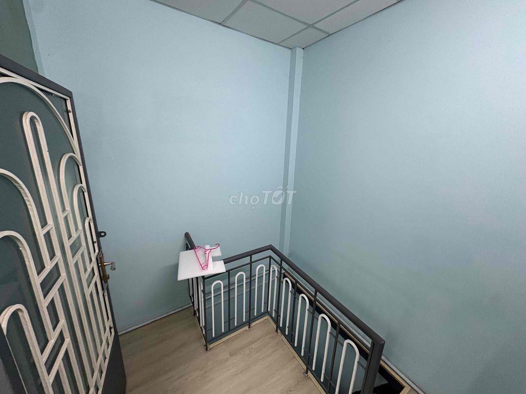 Nhà hẻm cụt lê bình 6 triệu