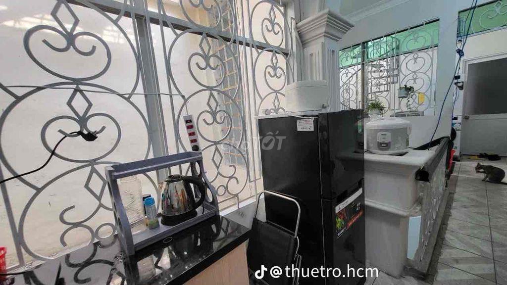 lầu 3 Cộng Hòa view đẹp giá 2.800.000