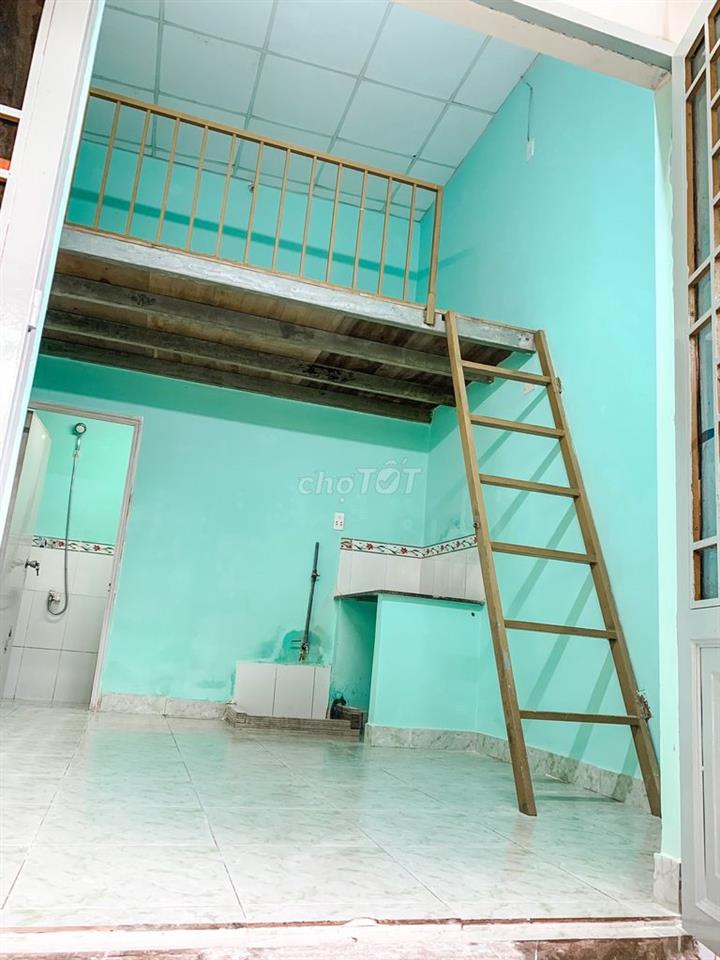 Phòng 25m2-2,5tr gác lửng, toilet ngay cổng KCN Tân Bình, chợ Tân Trụ