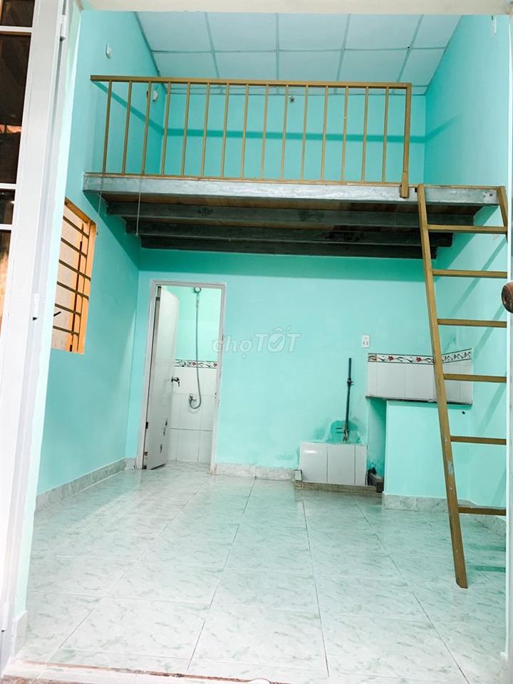 Phòng 25m2-2,5tr gác lửng, toilet ngay cổng KCN Tân Bình, chợ Tân Trụ