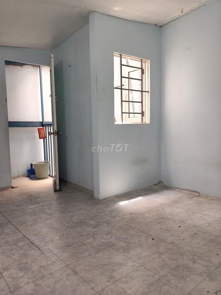 Phòng tại 202/48( số cũ 318/75) Phạm Văn Hai 