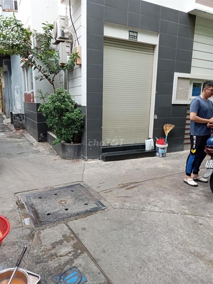 Phòng tại 1014/68 CMT8
