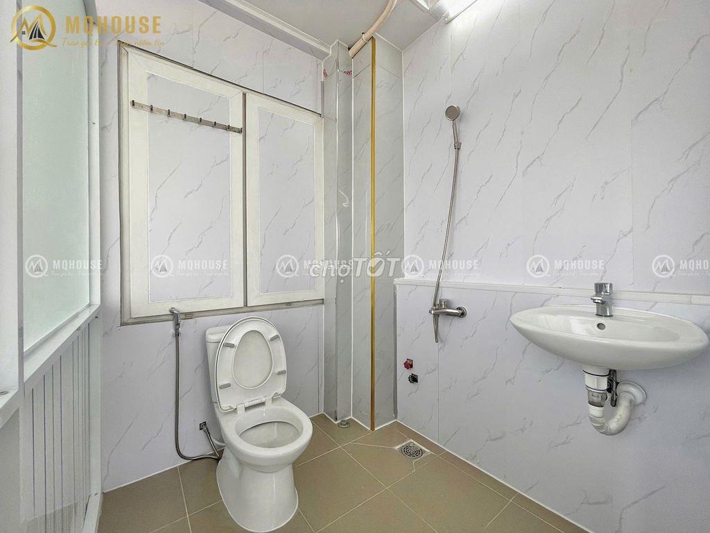 Phòng tách bếp Hoàng Hoa Thám ngay E Town Cộng Hòa Tân Bình.