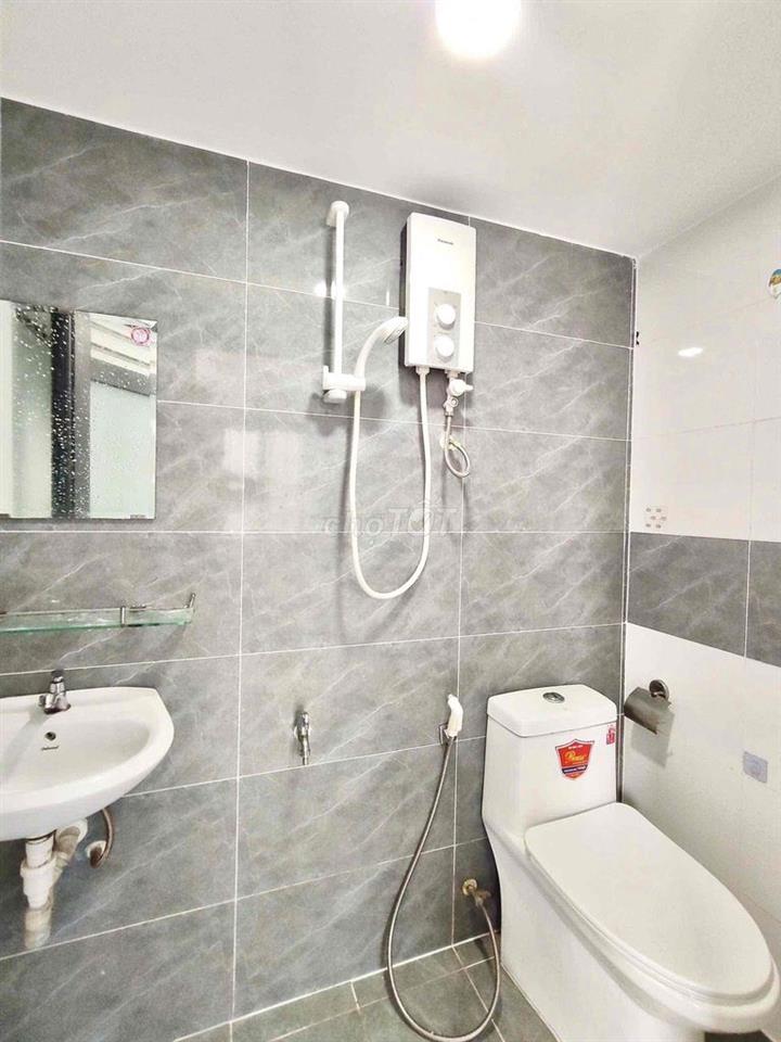 🔥 KIOT GÁC CAO – MỚI TRỐNG SẴN – VỊ TRÍ TRUNG TÂM TÂN PHÚ 🔥