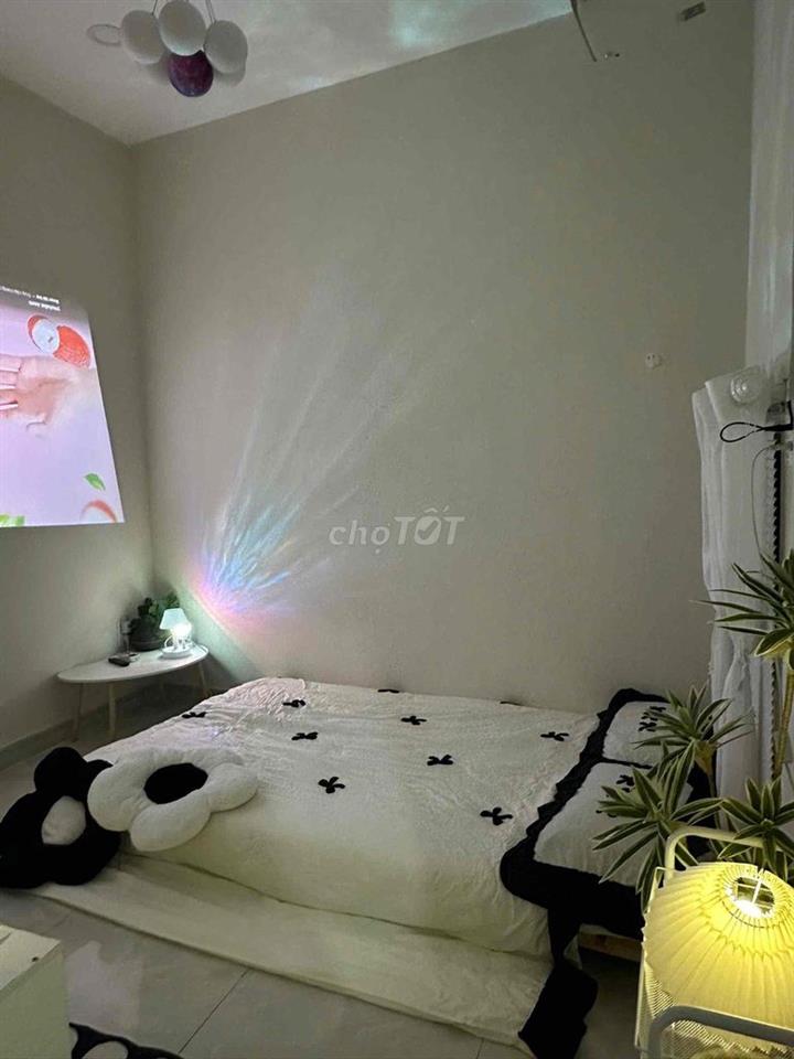 PHÒNG CAO CẤP CÓ NETFIX MÁY CHIẾU CHO THUÊ THEO GIỜ/NGÀY/ THÁNG