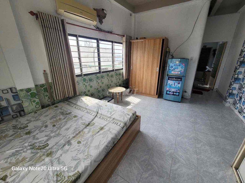 PHÒNG 25M2, FULL NỘI THẤT, GIỜ TỰ DO, KO CHUNG CHỦ